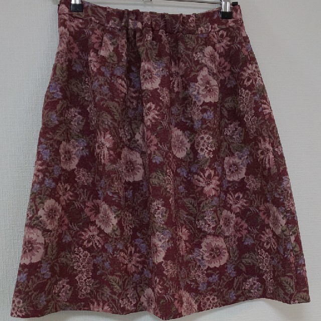 Couture Brooch(クチュールブローチ)の花柄スカート  レディースのスカート(ひざ丈スカート)の商品写真