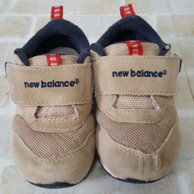 New Balance(ニューバランス)のnew balanceスニーカー12.5cm■ベージュ キッズ/ベビー/マタニティのベビー靴/シューズ(~14cm)(スニーカー)の商品写真