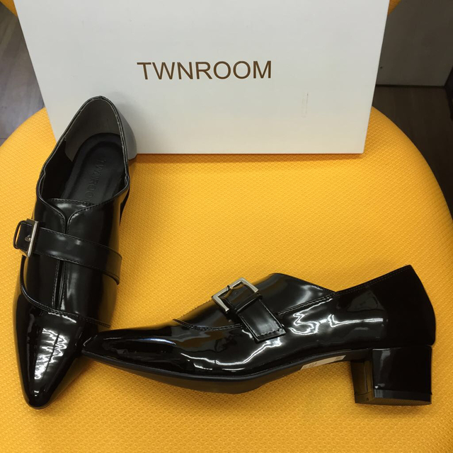 TWNROOM(ツインルーム)のりんさま♡専用  ツイン二足 レディースの靴/シューズ(ローファー/革靴)の商品写真