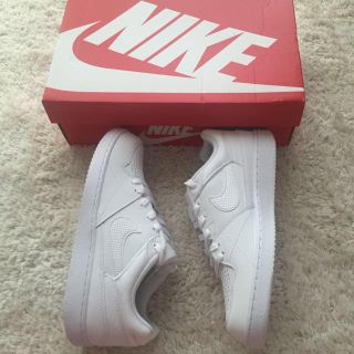 ナイキ(NIKE)のNIKE PRIORITY LOW(スニーカー)