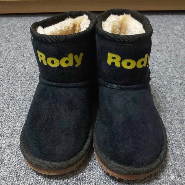 Rody(ロディ)のキッズブーツ Rody値下げ💴⤵️しました。 キッズ/ベビー/マタニティのキッズ靴/シューズ(15cm~)(ブーツ)の商品写真