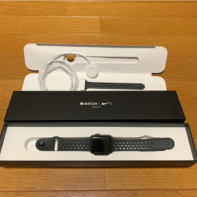 Apple Watch series3 ナイキモデル