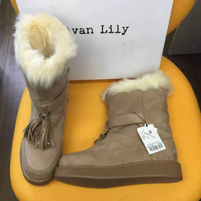 Avan Lily(アバンリリー)のアバンリリー フェイクムートンブーツ レディースの靴/シューズ(ブーツ)の商品写真