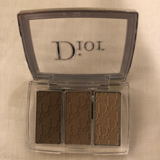 Dior(ディオール)のディオール バックステージ ブロウ パレット 001 ライト コスメ/美容のベースメイク/化粧品(パウダーアイブロウ)の商品写真