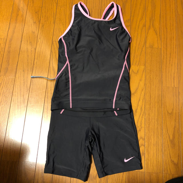 NIKE(ナイキ)のナイキ水着140 キッズ/ベビー/マタニティのキッズ服女の子用(90cm~)(水着)の商品写真