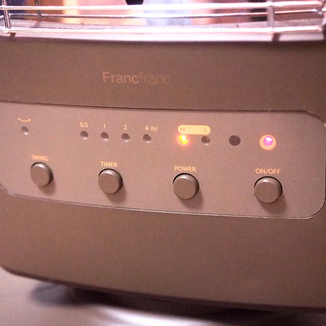 Francfranc(フランフラン)のヒーター スマホ/家電/カメラの冷暖房/空調(電気ヒーター)の商品写真