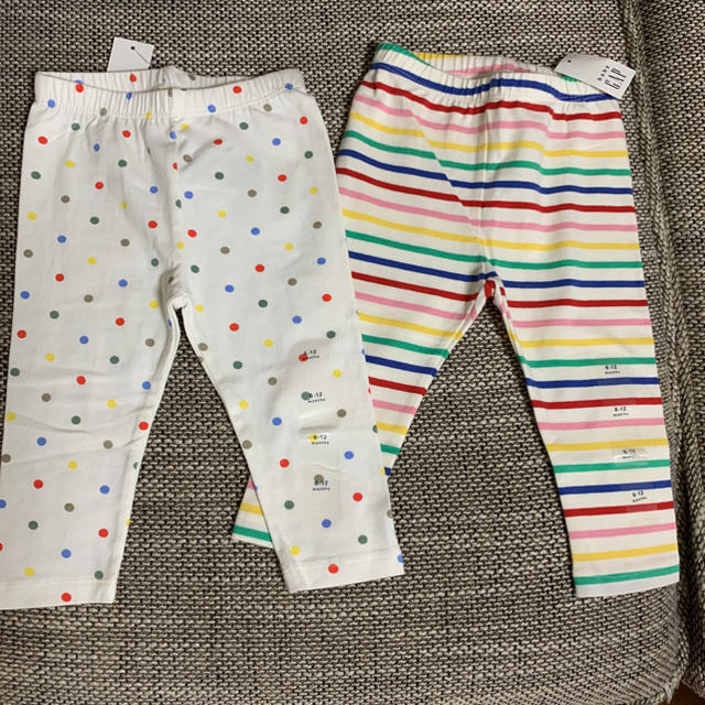 babyGAP(ベビーギャップ)の9/29限定価格！新品 GAP ドット &ボーダー レギンス 70   キッズ/ベビー/マタニティのベビー服(~85cm)(パンツ)の商品写真