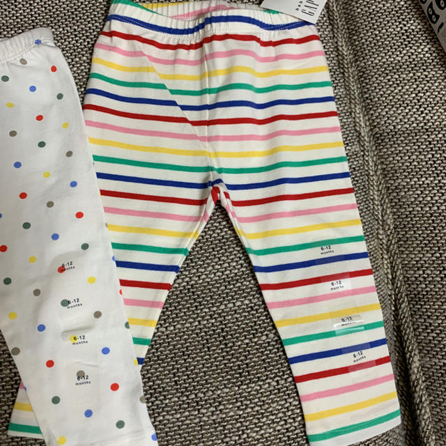 babyGAP(ベビーギャップ)の9/29限定価格！新品 GAP ドット &ボーダー レギンス 70   キッズ/ベビー/マタニティのベビー服(~85cm)(パンツ)の商品写真