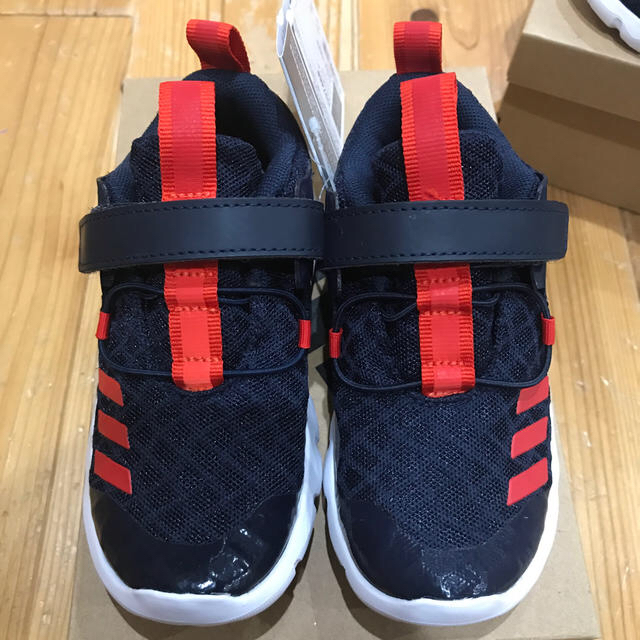 adidas(アディダス)のadidas 15センチ キッズ/ベビー/マタニティのキッズ靴/シューズ(15cm~)(スニーカー)の商品写真