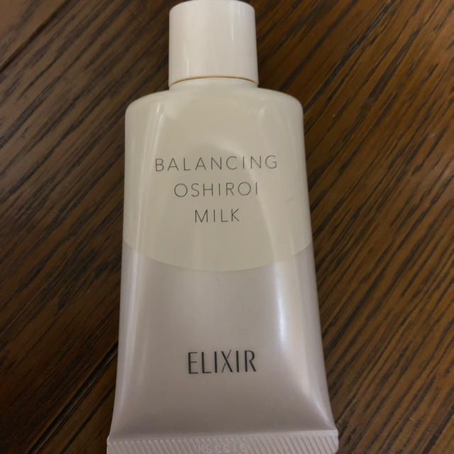 ELIXIR(エリクシール)のエリクシール おしろいミルク SPF50 コスメ/美容のスキンケア/基礎化粧品(乳液/ミルク)の商品写真