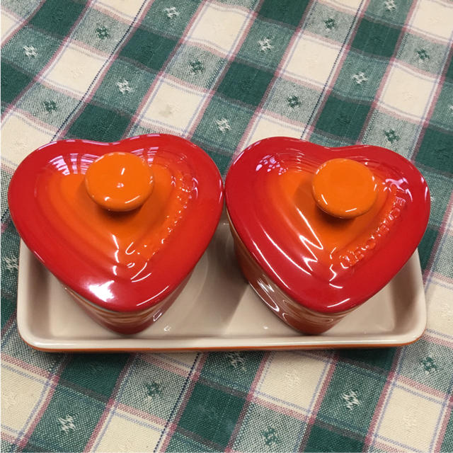 LE CREUSET(ルクルーゼ)のル・クルーゼ ココット ハート型 インテリア/住まい/日用品のキッチン/食器(容器)の商品写真