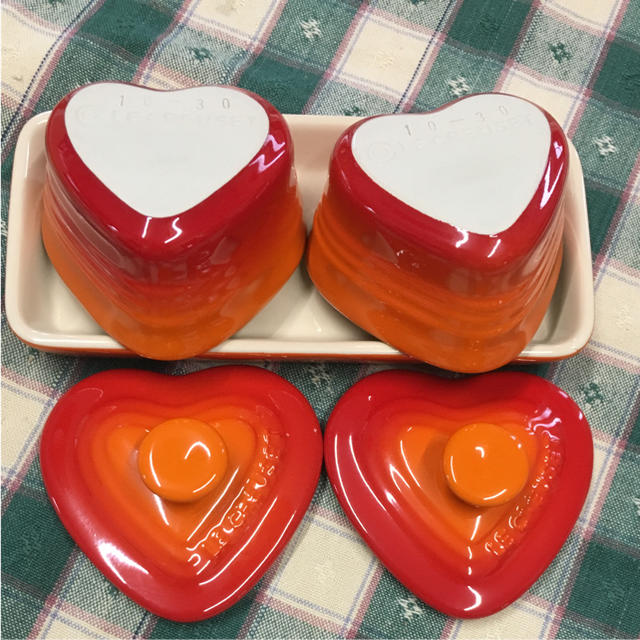 LE CREUSET(ルクルーゼ)のル・クルーゼ ココット ハート型 インテリア/住まい/日用品のキッチン/食器(容器)の商品写真