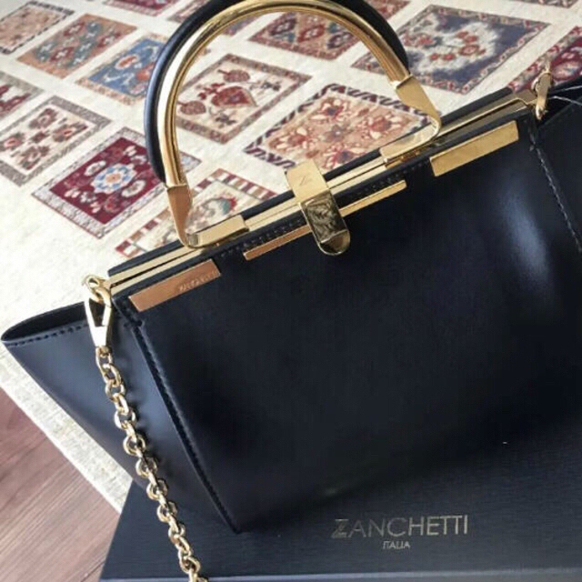 週末限定お値下げ！【未使用】ZANCHETTI  ショルダーバッグ