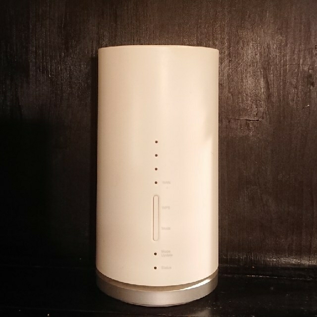 au(エーユー)の固定型 Wi-Fi スマホ/家電/カメラのPC/タブレット(PC周辺機器)の商品写真