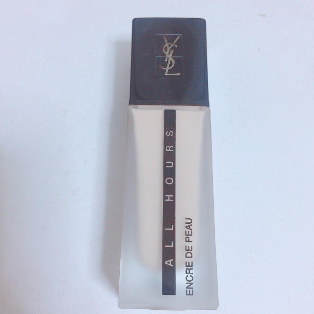 Yves Saint Laurent Beaute(イヴサンローランボーテ)のイヴ・サンローランファンデーション コスメ/美容のベースメイク/化粧品(ファンデーション)の商品写真