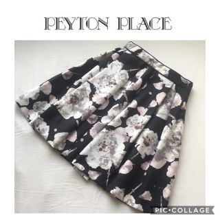 ペイトンプレイス(Peyton Place)の黒ベース くすみピンク 花柄 きれいめ スカート タック フレア 上品 オフィス(ひざ丈スカート)