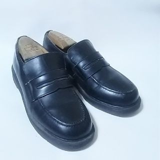 ドクターマーチン(Dr.Martens)の
希少イングランド製!ドクターマーチンコインローファー人気黒ビンテージ


(ドレス/ビジネス)