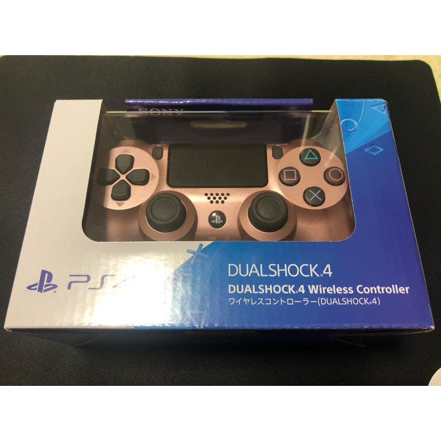 PlayStation4(プレイステーション4)のワイヤレスコントローラー(DUALSHOCK 4) ローズ・ゴールド エンタメ/ホビーのゲームソフト/ゲーム機本体(その他)の商品写真