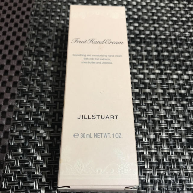 JILLSTUART(ジルスチュアート)のジルスチュアート フルーツハンドクリーム29g新品未使用 コスメ/美容のボディケア(ハンドクリーム)の商品写真