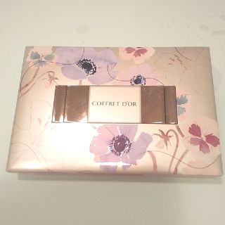 コフレドール(COFFRET D'OR)のコフレドール コンパクトケース(ファンデーション)