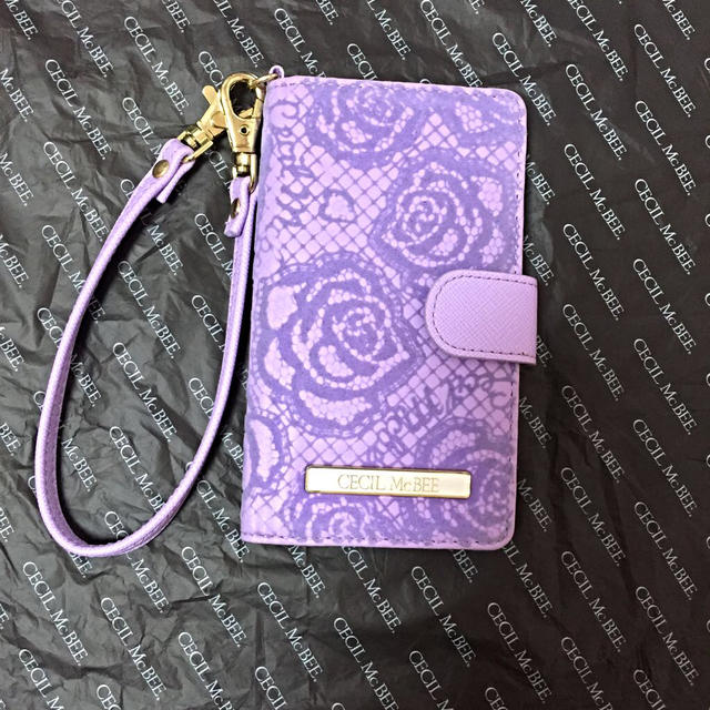 CECIL McBEE(セシルマクビー)のセシルマクビー♡iPhoneケース スマホ/家電/カメラのスマホアクセサリー(モバイルケース/カバー)の商品写真