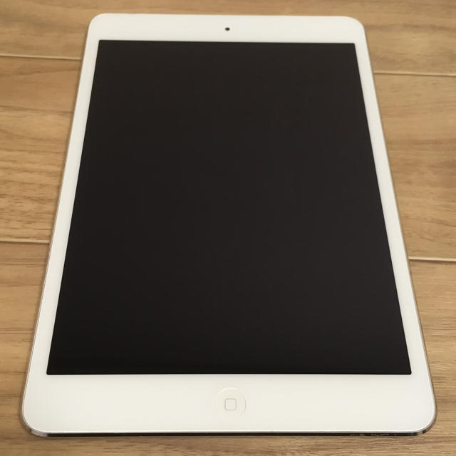 iPad mini 2 16GB Wi-Fiモデル シルバー
