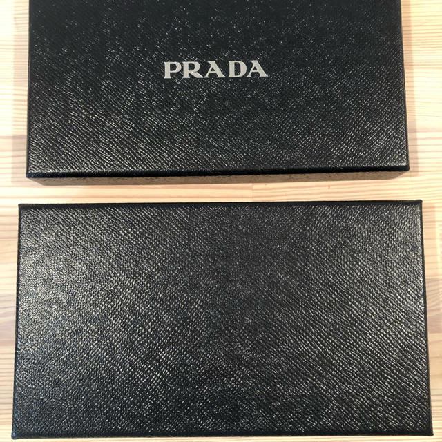 PRADA(プラダ)のプラダ財布空箱 レディースのファッション小物(財布)の商品写真