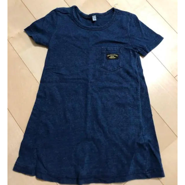 Tシャツワンピース 90センチ デニム生地 キッズ/ベビー/マタニティのキッズ服女の子用(90cm~)(ワンピース)の商品写真