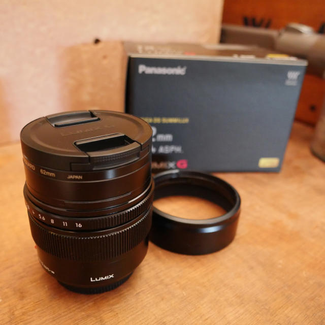 Panasonic(パナソニック)のPanasonic LEICA12mm LUMIX G ルミックス レンズライカ スマホ/家電/カメラのカメラ(レンズ(単焦点))の商品写真