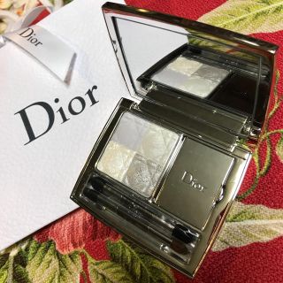 ディオール(Dior)のこまりさん専用Dior■ディオール ブルータイ 002 スモーキングホワイト(アイシャドウ)