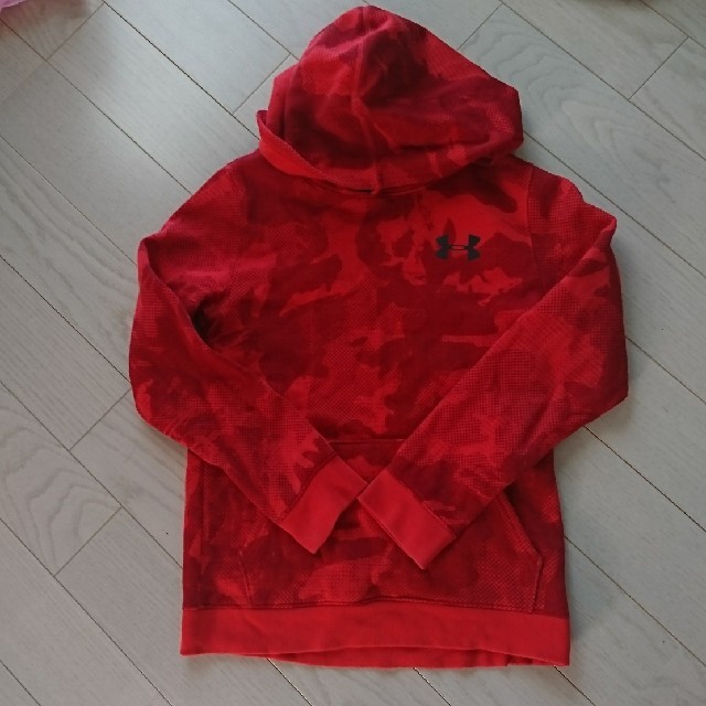 UNDER ARMOUR(アンダーアーマー)のアンダーアーマーパーカー キッズ/ベビー/マタニティのキッズ服男の子用(90cm~)(ジャケット/上着)の商品写真