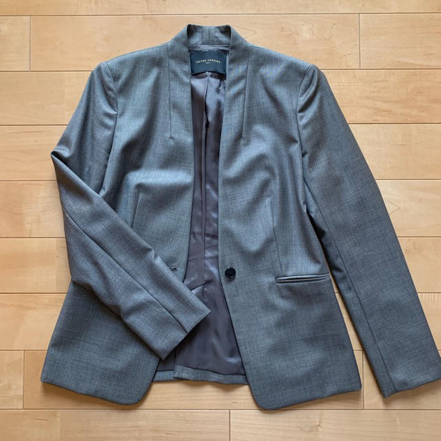 UNITED ARROWS(ユナイテッドアローズ)のUNITED ARROWS ノーカラーパンツスーツ レディースのフォーマル/ドレス(スーツ)の商品写真