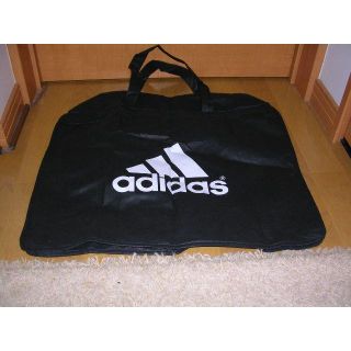 アディダス(adidas)の♪♪adidas 不織布バッグ♪♪(バッグ)