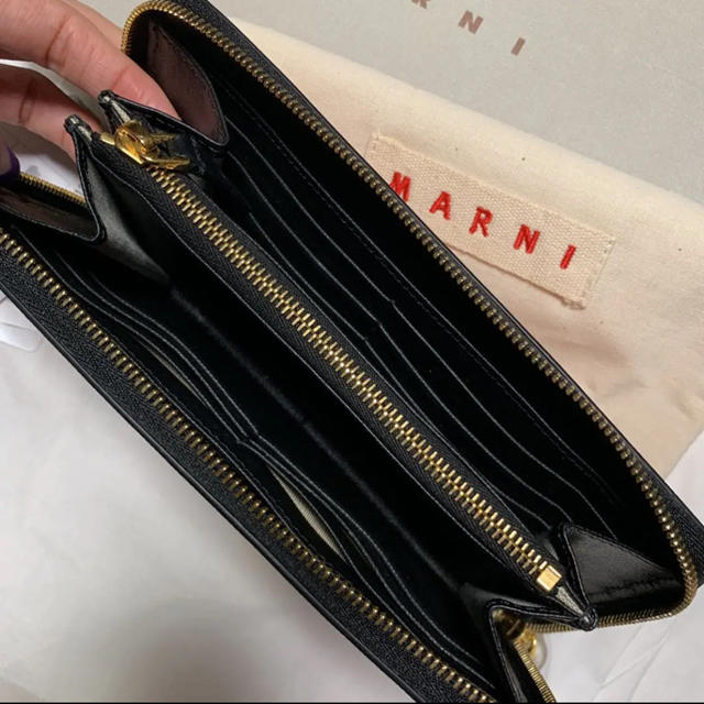 Marni(マルニ)の【再値下げ】マルニ MARNI 正規品 長財布 新品未使用 レディースのファッション小物(財布)の商品写真