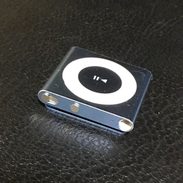 Apple(アップル)のiPod シャッフル ジャンク スマホ/家電/カメラのオーディオ機器(ポータブルプレーヤー)の商品写真