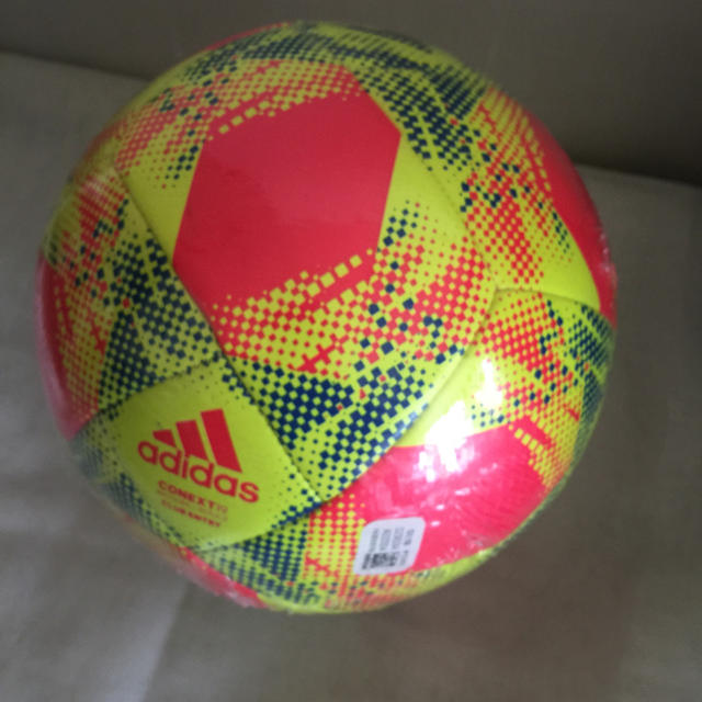 adidas(アディダス)のアディダス コネクト19 クラブエントリー 4号 サッカーボール スポーツ/アウトドアのサッカー/フットサル(ボール)の商品写真
