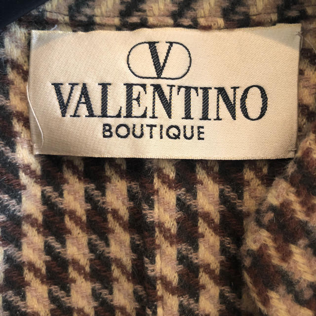 VALENTINO(ヴァレンティノ)のバレンティノ   カシミヤ   トップス   今年流行りの茶系 レディースのジャケット/アウター(テーラードジャケット)の商品写真