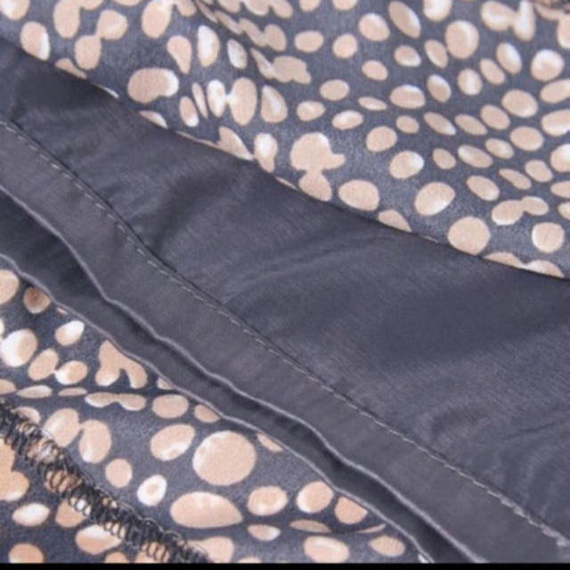 SLOBE IENA(スローブイエナ)の未使用 SLOBE IENA ランダムドット柄プリントスカート ダルメシアン柄 レディースのスカート(ひざ丈スカート)の商品写真