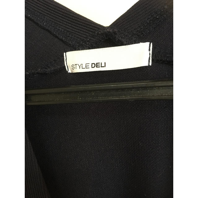 STYLE DELI(スタイルデリ)のスタイルデリ ワンピース ネイビー レディースのワンピース(ひざ丈ワンピース)の商品写真