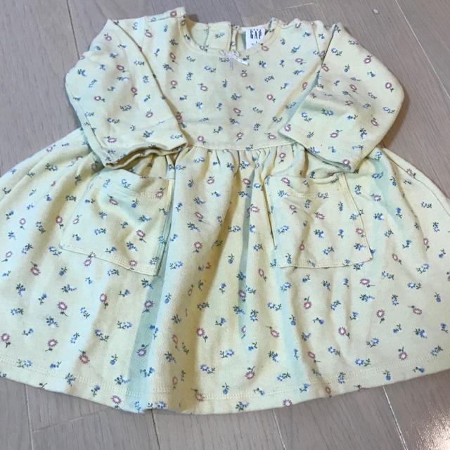 babyGAP(ベビーギャップ)のベビーあったかワンピース80 ★値下げ中★ キッズ/ベビー/マタニティのベビー服(~85cm)(ワンピース)の商品写真