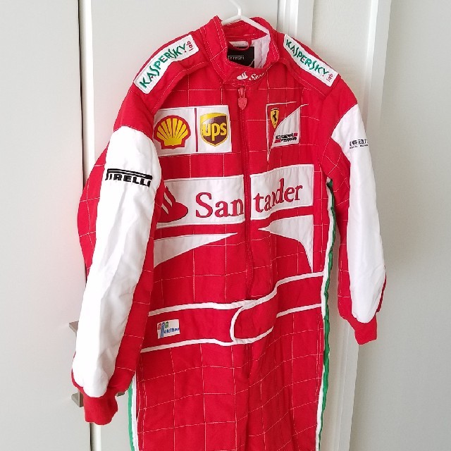 Ferrari(フェラーリ)のフェラーリ　レーシングスーツ　F 1 ハロウィン　 キッズ/ベビー/マタニティのキッズ服男の子用(90cm~)(ジャケット/上着)の商品写真