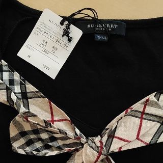 バーバリー(BURBERRY)の新品　BURBERRY　150　トップス　半袖　女の子(Tシャツ/カットソー)