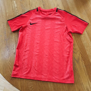 ナイキ(NIKE)のNIKE Tシャツ 150  陸上 サッカー(Tシャツ/カットソー)