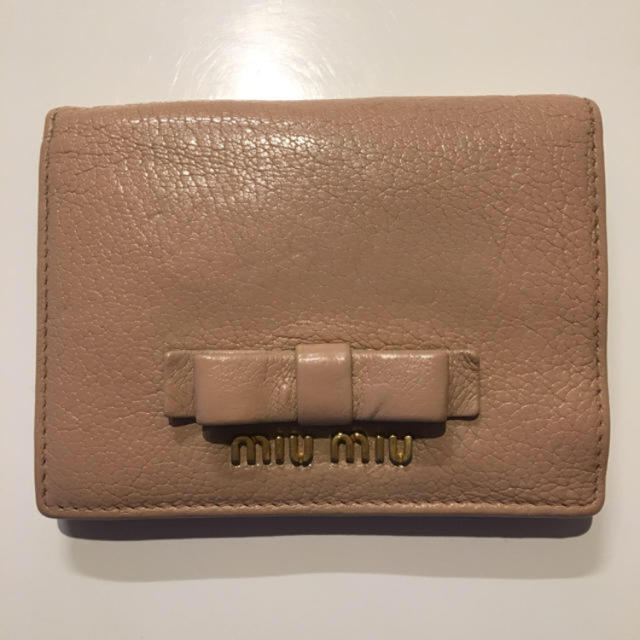 miumiu(ミュウミュウ)のmiumiu 美品 りぼん 二つ折り財布 レディースのファッション小物(財布)の商品写真