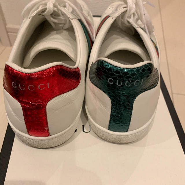 Gucci(グッチ)のGUCCI ホワイト ビー ニュー エース スニーカー メンズの靴/シューズ(スニーカー)の商品写真