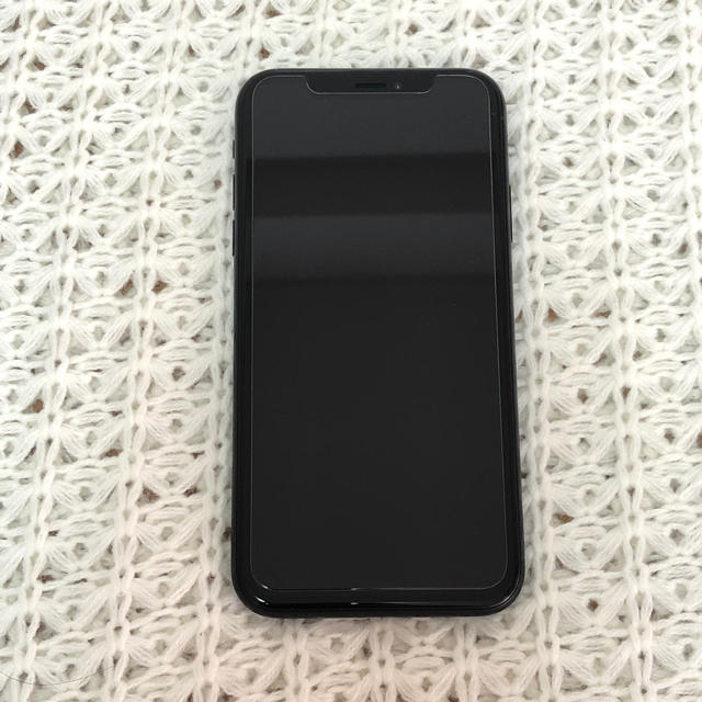 iPhone XR 64GB docomo SIMロック解除済み