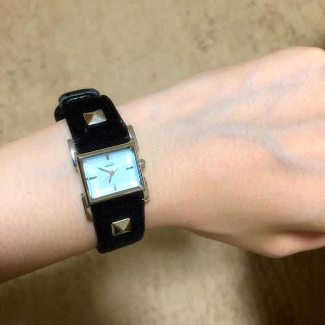WIRED(ワイアード)のWIREDスエード腕時計❤️ レディースのファッション小物(腕時計)の商品写真