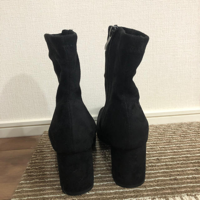 RANDA(ランダ)の黒ショートブーツ レディースの靴/シューズ(ブーツ)の商品写真