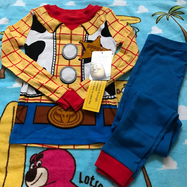 Disney(ディズニー)の☆トイストーリー  ウッディ  パジャマ  仮装 キッズ/ベビー/マタニティのキッズ服男の子用(90cm~)(パジャマ)の商品写真