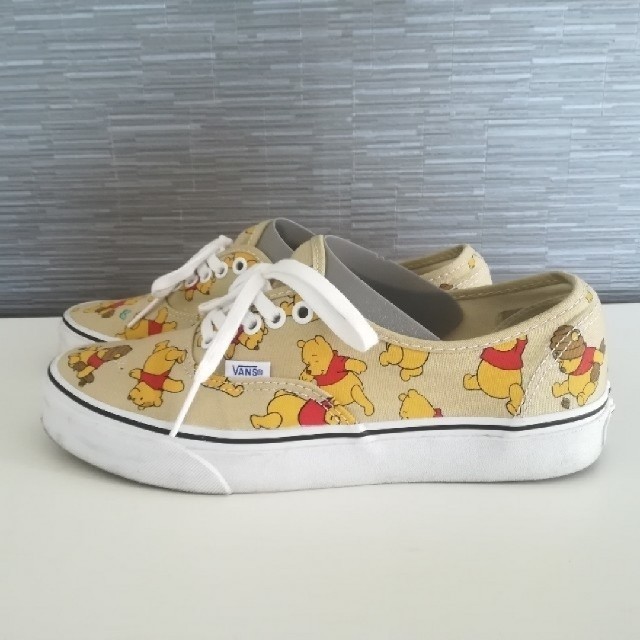 VANS(ヴァンズ)のVANS X DISNEY authentic コラボ 26cm メンズの靴/シューズ(スニーカー)の商品写真